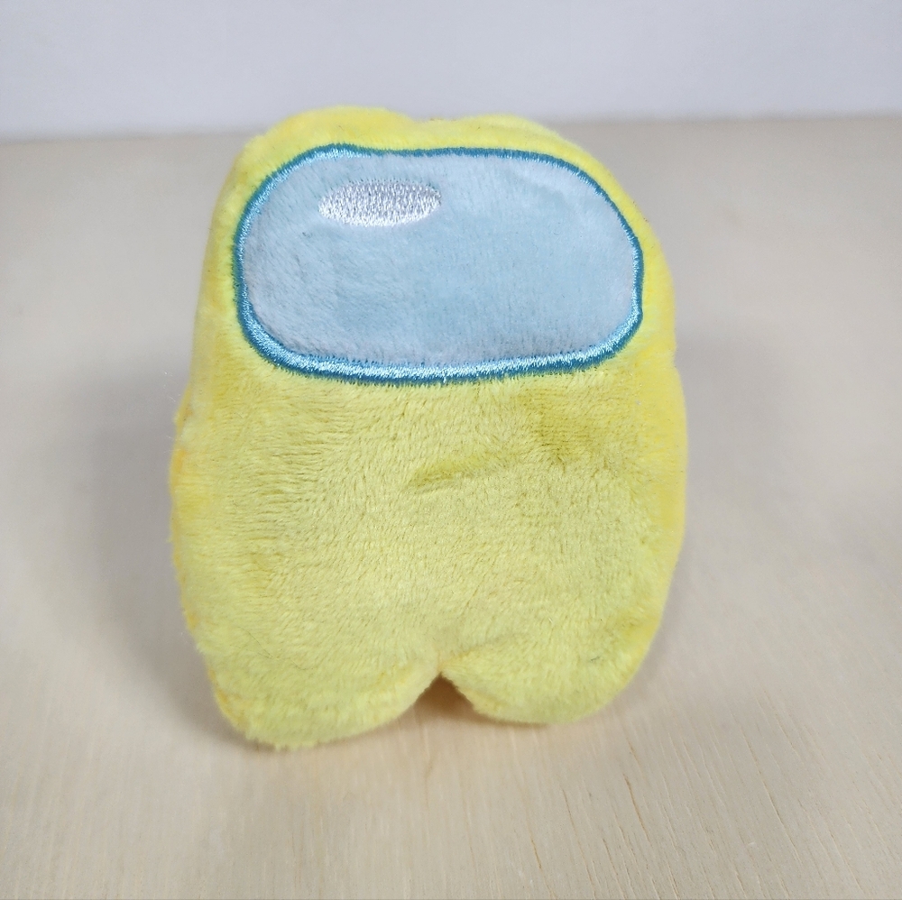 Yellow Plush Amoung Us Keychain